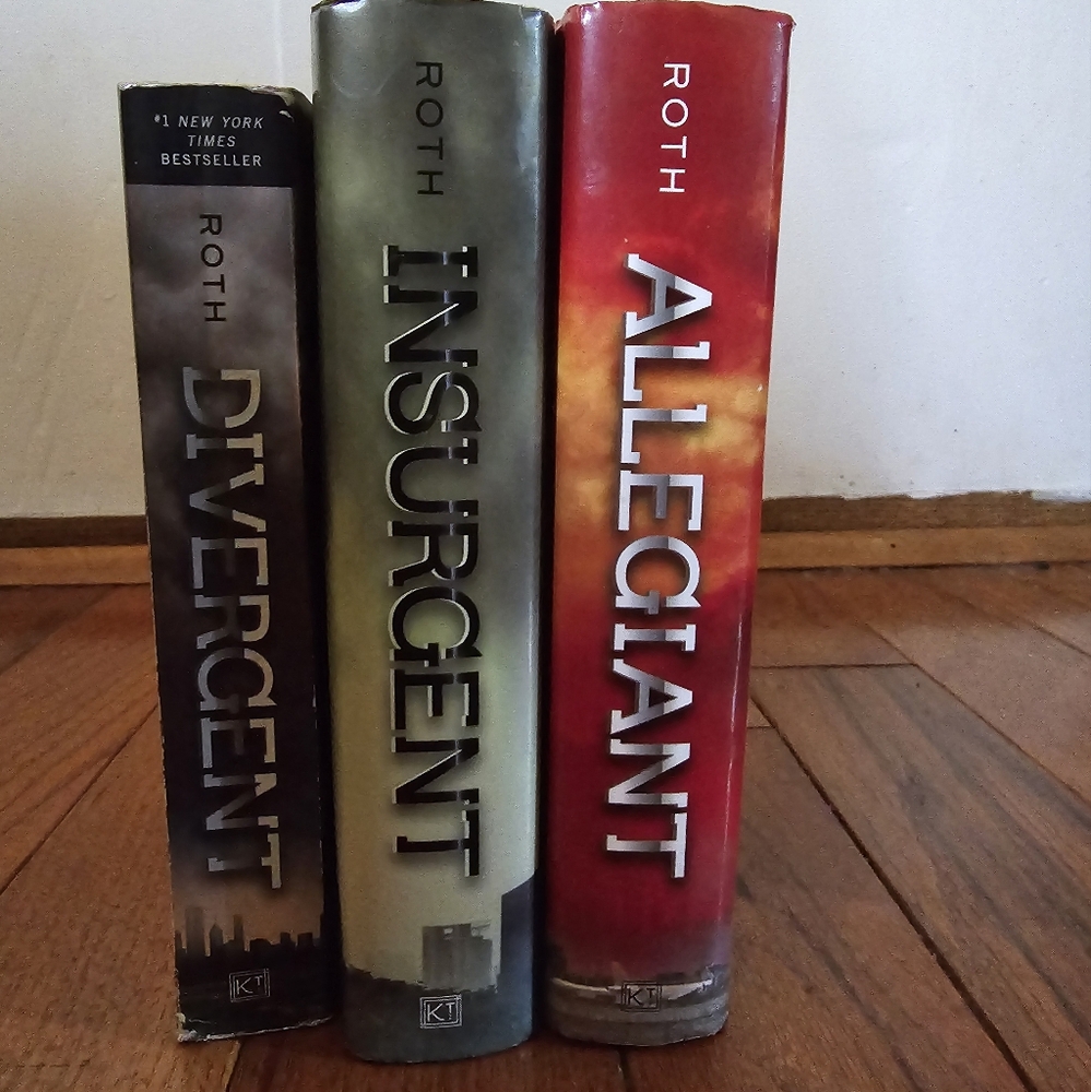 Divergent Book Series